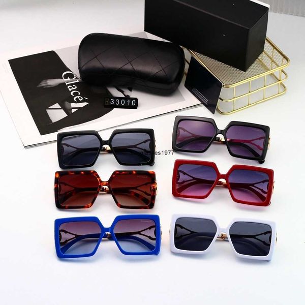 Modedesigner Coole Sonnenbrille 2024 Neue Marke Chane*Tiktok Live Burst Poly Nylon HD-Linse Vollformat-Design 6-Farben-Modell Gegenqualität
