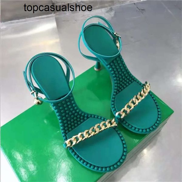 Bottega-Venetta Sapatos Mulheres Saltos Top Sandálias Sapatos Casuais de Alta Qualidade Corrente Tornozelo Sandália Em Couro Sexy Pés Dedo Aberto Ladys Bombas 35-40