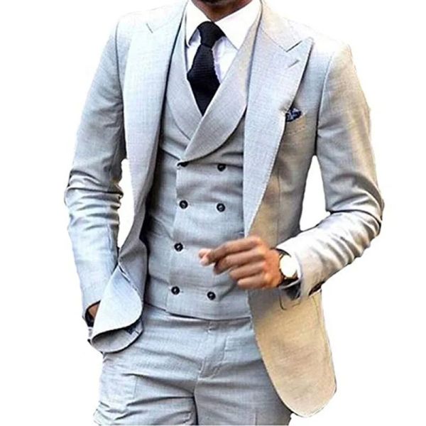 Suits kostüm homme şeridi gri erkekler takım elbise çift göğüslü yelek ince fit smokin düğün takım elbise erkekler için (blazer+yelek+pantolon) ropa hombre