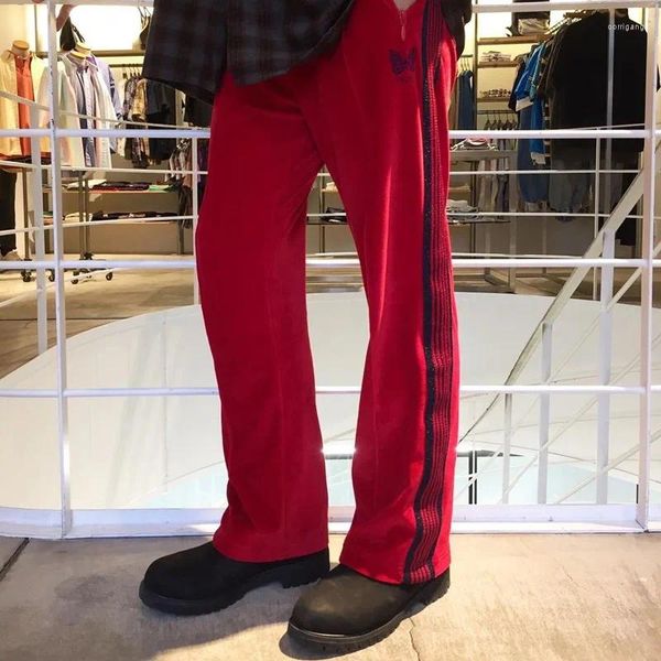 Pantaloni da uomo Aghi di alta qualità Anno Farfalla rossa Velluto ricamato Vintage Casual Street Uomo Donna Moda Sudore