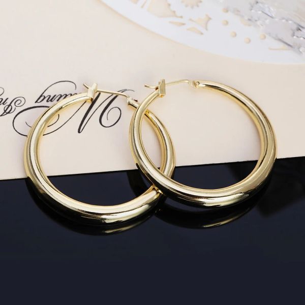 Großhandel runde süße 14k Gelbgold Ohrringe Charms für Frau Verlobung Prinzessin Hochzeit Hoop Luxus süßes feines Geschenk