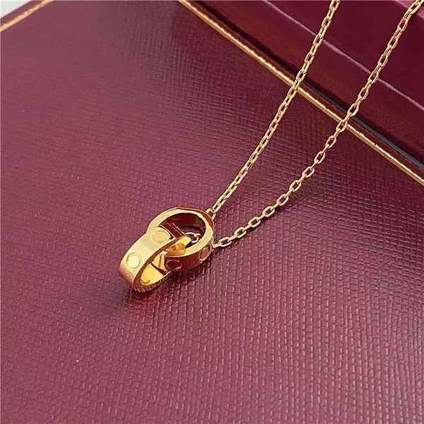 Novo design de moda clássico anéis duplos pingente amor colar feminino 316L titânio aço anéis duplos colar de ouro feminino jóias de casamento Collares Collier