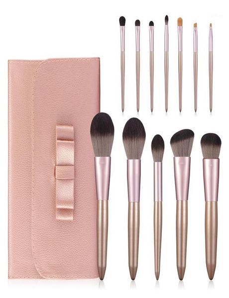 Chegada 12pcs pincéis de maquiagem conjunto com saco rosa de luxo fundação contorno olho em pó ferramentas cosméticas cabelo sintético kit16074026