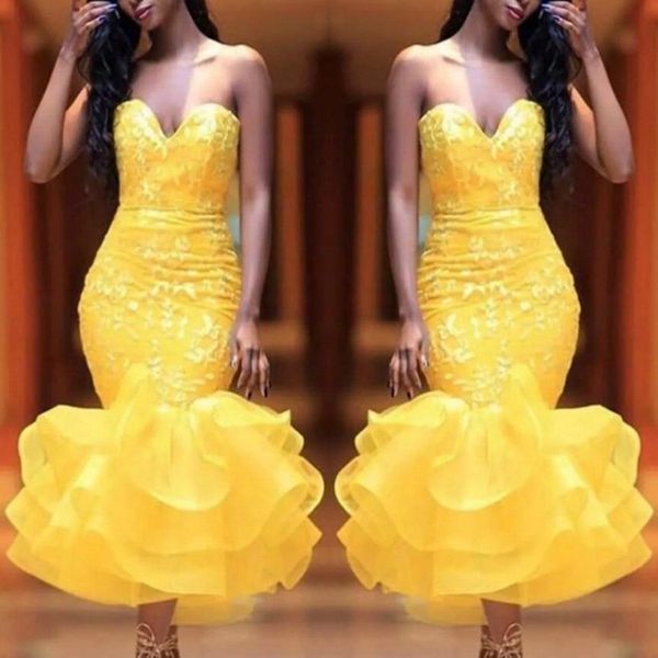 Abiti da ballo corti con scollo a cuore giallo Applicazioni in pizzo Increspature in organza Abiti da sera a sirena Lunghezza tè Abito da cocktail party Cheap279y