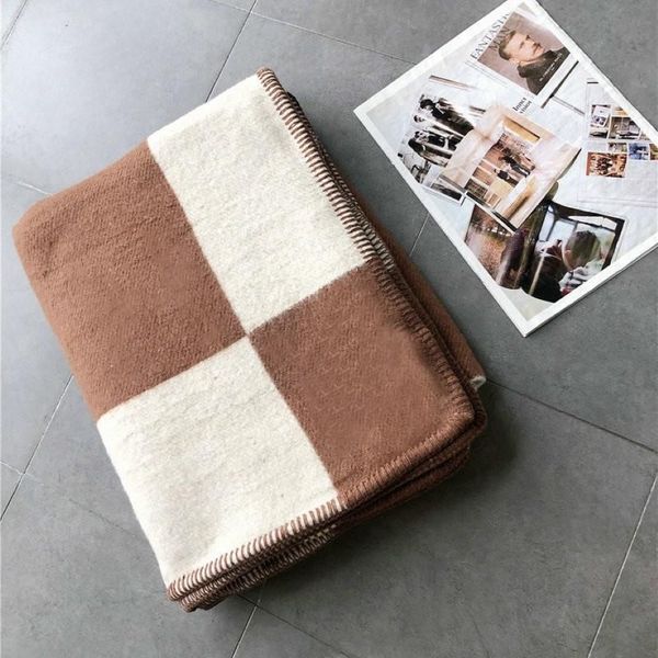 Letra cobertor de caxemira crochê lã macia xale portátil quente xadrez sofá viagem lã malha lance cobertores 130x180cm268z