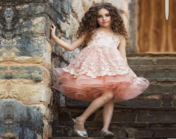 Cloud Little Flower Girls Dresss for Weedings Baby Party Frocks Sexy Children Idebite per bambini abiti da ballo abiti da sera 20181575517