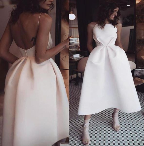 Pouco branco cetim curto vestidos de noite simples ruched sem costas chá comprimento formal vestidos de baile vestidos de festa com pocket3919799