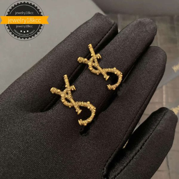 Orecchini a bottone di moda Orecchini di design Amore per donna Marca Lettere semplici Y Oro Sier Anello di diamanti Orecchini da donna Gioielli Ear Stud Brincos aa