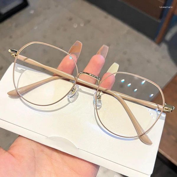 Sonnenbrille weibliche süße Metallrunde Antiblau -Licht -Brille Männer Männer klassische Square Brille Rahmen transparenter Computer