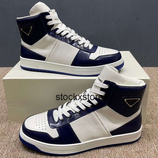 Design Designer Couro Pra Metal Mens Sapatilhas Respirável Produção de Moda Duas Cores High-Top Preto E Sports Decoração Tamanho 38-45 Sapatos Homens