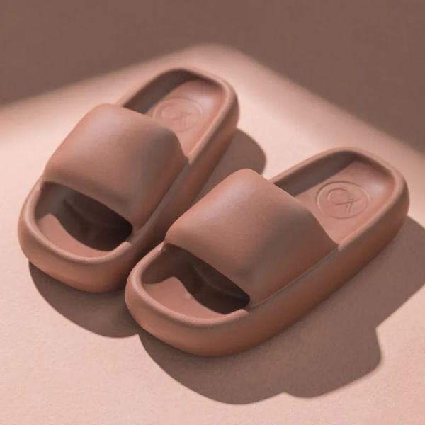 Sandálias Designer Chinelos Verão Desert Sandy Borracha Brown Flat Homens Mulheres Praia Espuma Runner 35-47 Corredores de Espuma Top Quality Slides Graffiti Bone Resin HBP