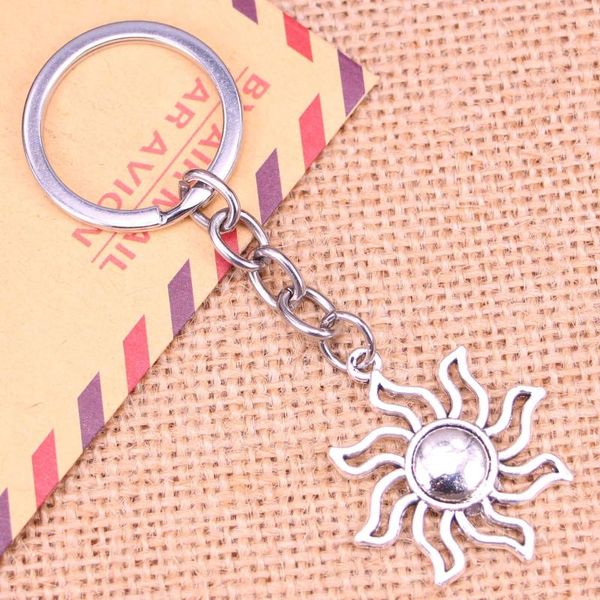 Schlüsselanhänger 20 stücke Mode Schlüsselanhänger 34/30 mm Sun Sunburst Anhänger DIY Männer Schmuck Auto Schlüsselanhänger Ringhalter Souvenir für Geschenk