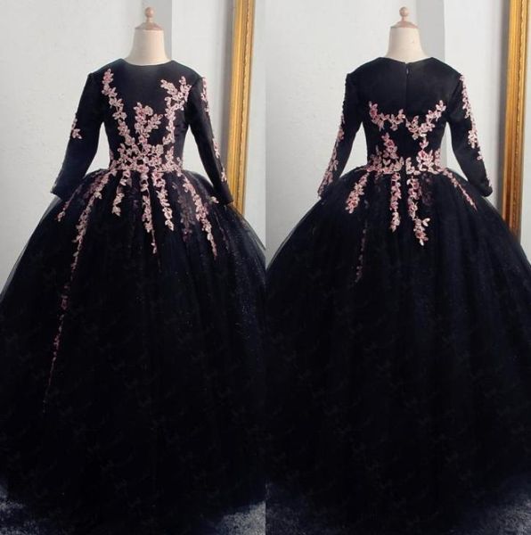 2022 Preto Quinceanera Vestidos Com Manga Longa Alta Jóia Floral Applique Frisado Vestidos de Baile Doce 15 Vestido de Formatura Formal1340092