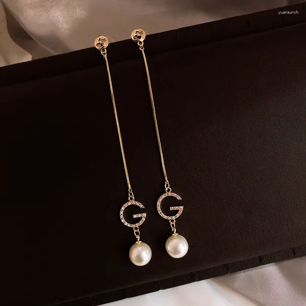 Orecchini pendenti Lettera di lusso G Catena a maglie Imitazione di perle di cristallo Alfabeto Orecchini a bottone di marca Bar Orecchino a filo lungo per le donne