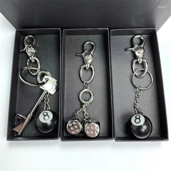 Schlüsselanhänger, japanisches Metall, geschnitzt, schwarz, acht Würfel, solide Schlüsselanhänger, Herren- und Damentrend-Accessoires, Geschenkanhänger, Straßenmode
