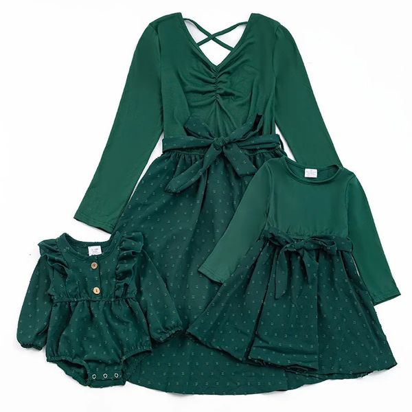 Girlymax Рождественско-зимняя охотничья зеленая одежда в горошек для маленьких девочек, детская одежда, платье Mommy Me, комбинезон, семейный вид, для братьев и сестер 240301