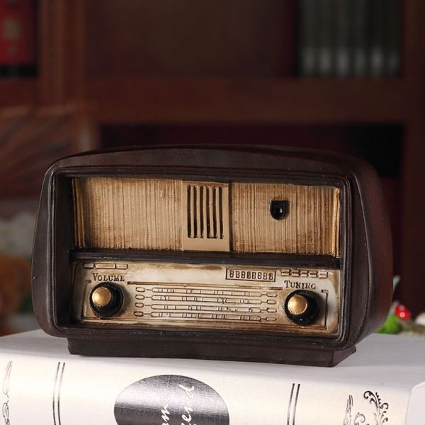 Modello radio in resina stile europeo Retro ornamenti nostalgici Radio vintage Craft Bar Accessori per la casa Regalo Imitazione antica 100286c