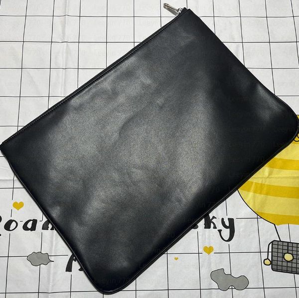 Berretti Pochette e berretti in pelle da uomo di alta qualità Tasca a mano di lusso per uomo Borsa per laptop di grandi dimensioni MM MGM da 45 cm