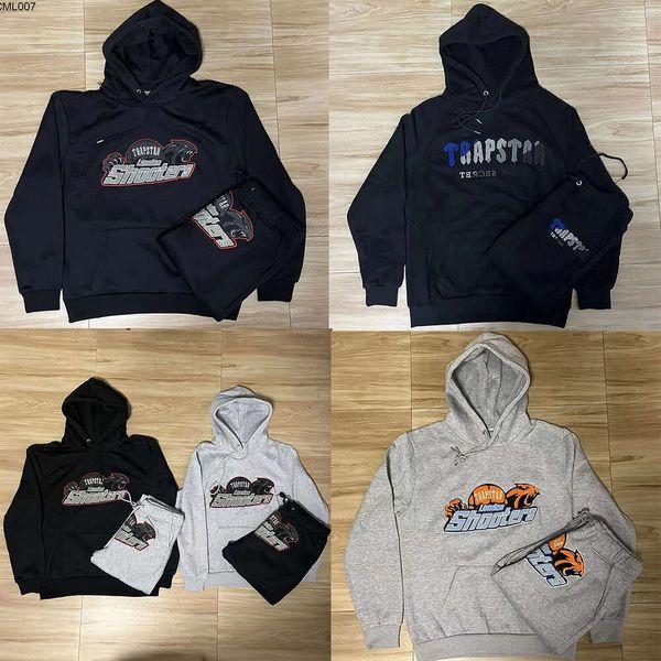 Tasarımcı Erkek Trapstar Trachsuit İşlemeli Rozet Kadınlar Spor Hoodie Tuta Sweaters Renk Siyah Beyaz {Kategori}