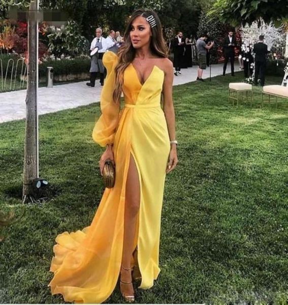 Abendkleider Giallo Dubai Abito da festa formale Donna Maniche lunghe One Shouler Abiti da sera Elegante Chiffon con spacco Abito da sera musulmano9900957