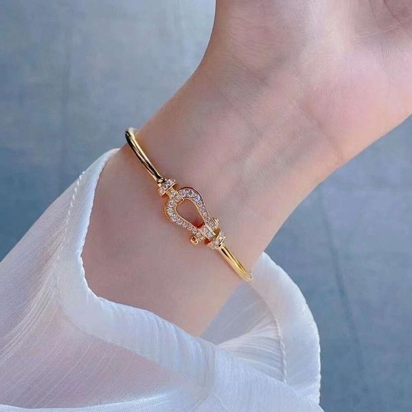 Дизайнерский браслет FredJewelry Feijia Precision Edition Full Diamond Vgold Bracelet Новое полное бриллиантовое подкова.