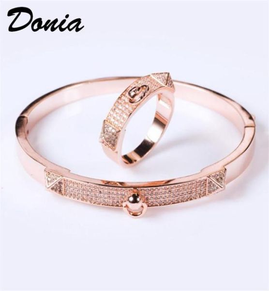 Donia Jewelry Luxus-Armreif, europäische und amerikanische Mode, übertriebenes klassisches geometrisches Mikro-Intarsien-Zirkonia-Armband-Ring-Set wo5470412