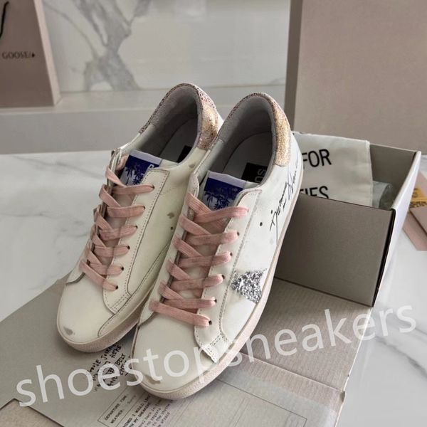 2024 Golden Designer Sneakers Luxo Mocassins Sapatos Casuais Couro Itália Suja Sapato Velho Marca Mulheres Homens Super-Star Ball Star Trainers 35-45