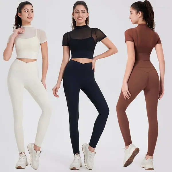 Set attivi Due pezzi Set yoga fitness Maglia sexy a maniche corte Top burroso Leggings morbidi Tuta da palestra Abbigliamento sportivo da corsa all'aperto Abbigliamento da allenamento