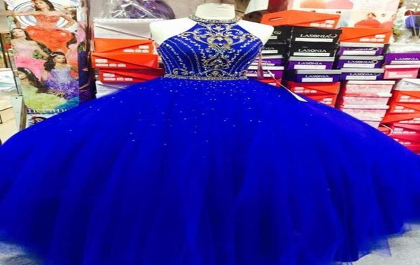 2022 Gerçek Po Royal Blue Quinceanera Balo Elbiseleri Halter Balo Gown Crystal Rhinestones Tül Partisi Tatlı 16 Elbise Vastidos De3237172