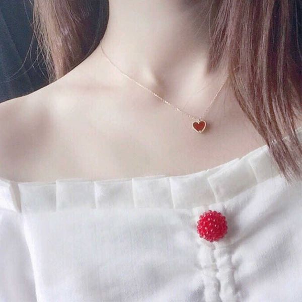 Ожерелье V из стерлингового серебра, изысканное маленькое красное колье в форме сердца с цепочкой на ключице из красного агата в японском и корейском стиле, полное любви и модных волн.