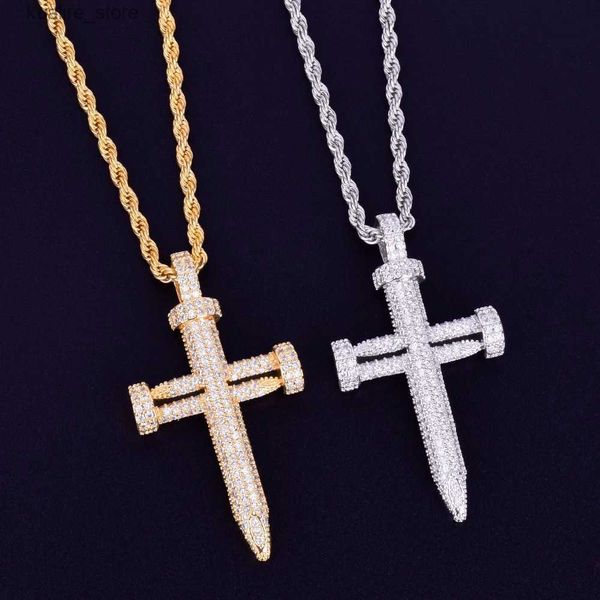 Anhänger Halsketten Herren Nagelform Kreuz Anhänger Halskette mit Seil Kette Zirkonia Hip Hop Street Rock Schmuck L240311