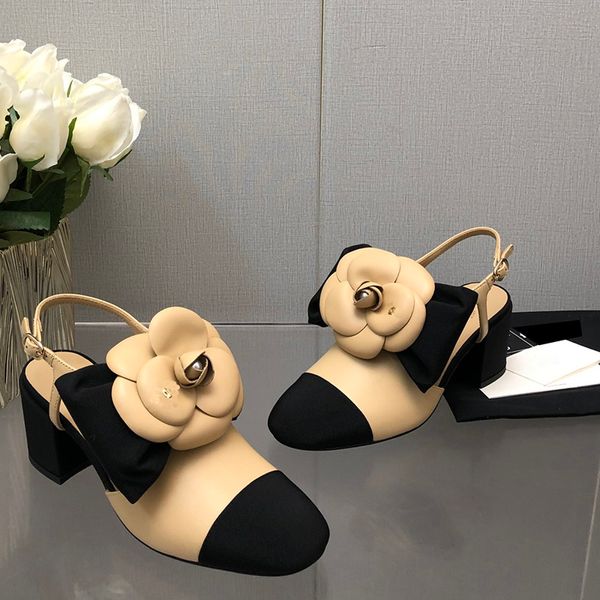 Scarpe eleganti da donna di lusso Scarpe camelia Tacco spesso Sandali con cinturino alla caviglia Designer Fiocco in pelle di pecora Fibbia alla caviglia regolabile Tappeto rosso da festa può essere indossato per l'uso quotidiano