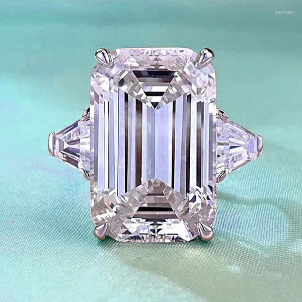 Anelli a grappolo Fascino Taglio smeraldo 15ct Lab Moissanite Anello con diamanti Reale argento sterling 925 Fede nuziale di fidanzamento per gioielli da donna