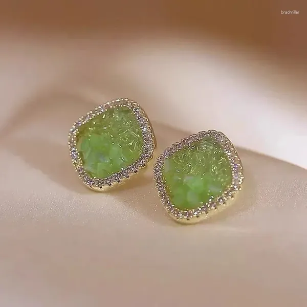 Orecchini a lobo Accessori per donna Quadrato verde Temperamento Premium Orecchino versatile Gioielli per anniversario di festa di nozze