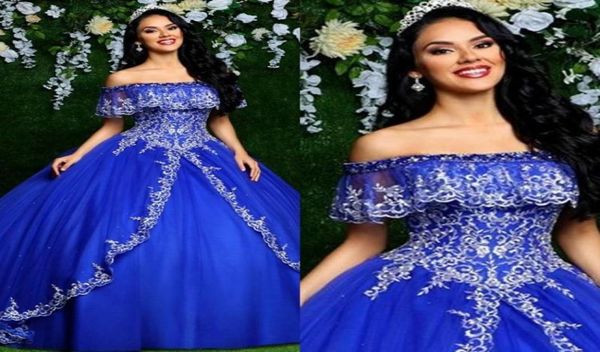 Prinzessin Royal Blue Quinceanera Kleider 2020 Stickerei aus der Schulter Korsett zurück Ballkleid Ballkleider Sweet 16 Kleid Trajes 1587397