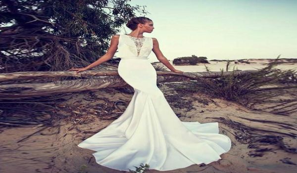 Abiti da sposa glamour Liz Martinez Boho Lace Jewel Neck Backless Sirena Satin Court Train Beach Abiti da sposa bianchi2103328