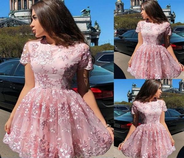 Staubrosa kurze Heimkehrkleider mit kurzen Ärmeln, A-Linie, kurzes Ballkleid, Yong-Mädchen-Partykleider, Vestidos7861132