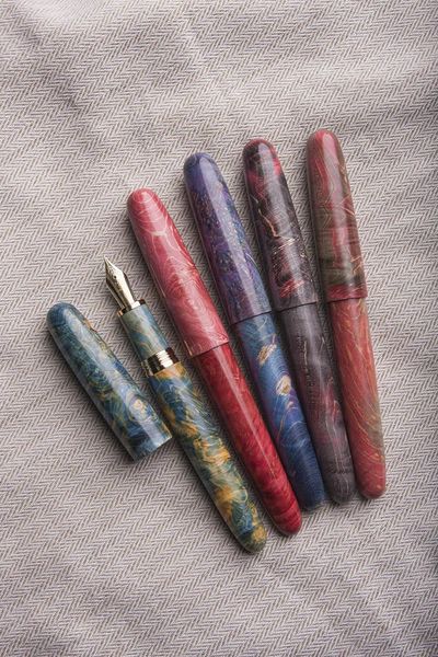 Bellissimo modello penna stilografica in legno stabilizzato pennino Iraurita inchiostro per scrittura materiale scolastico per ufficio regalo assemblaggio manuale 240229