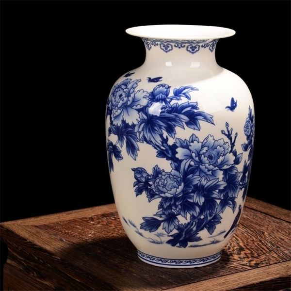Blaue und weiße Porzellanvasen aus Jingdezhen, Vase aus feinem Knochenporzellan, mit Pfingstrosen verziert, hochwertige Keramikvase LJ201208272y