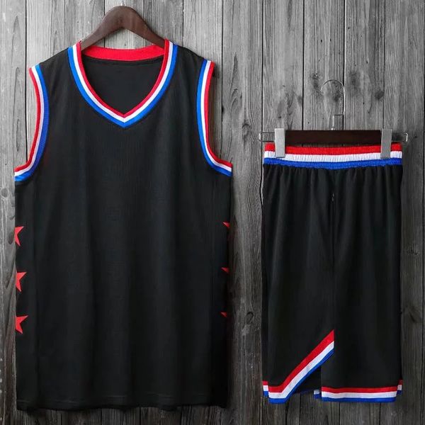 2023 Maglia da basket per bambini Imposta uniformi Kit Bambino Ragazzi Ragazze Abbigliamento sportivo Traspirante Uomo Maglie da allenamento Pantaloncini 240306