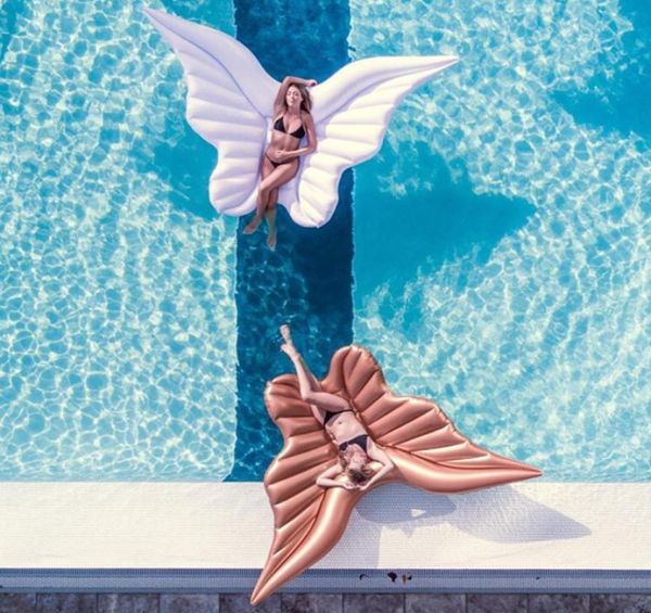 Asas de anjo gigantes piscina inflável flutuante colchão de ar preguiçoso festa de água brinquedo equitação borboleta anel de natação piscina 250180cm5166729