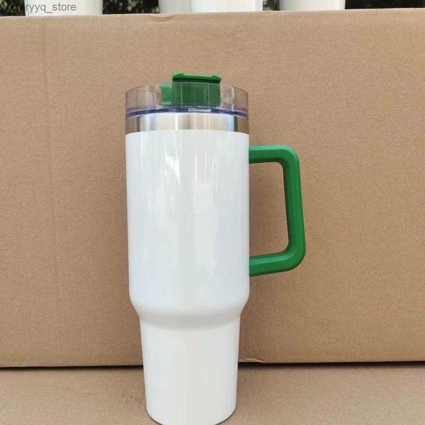 Canecas Novo copo de aço inoxidável de sublimação de 40 onças com alça colorida tampa palha grande capacidade caneca de cerveja garrafa de água ao ar livre copo de acampamento copos isolados a vácuo