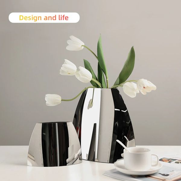 Vaso in acciaio inossidabile Creativo metallo moderno semplice moda soggiorno decorazione da pranzo per el Bar 240306