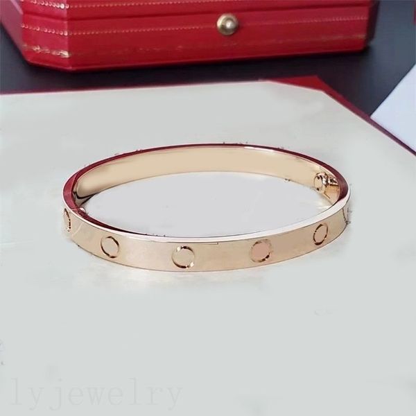 Le donne eleganti amano il braccialetto da donna placcato in oro rosa braccialetti in acciaio inossidabile color argento cjeweler lettere intagliate braccialetti lucidi ghiacciati amano i delicati ZB061 I4