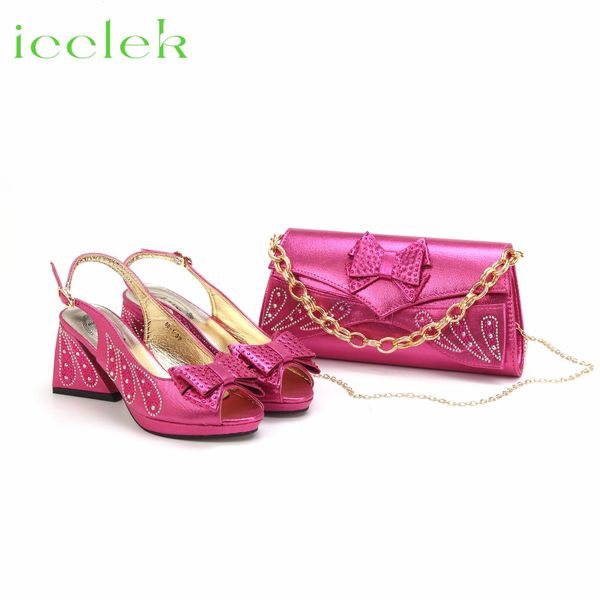 Colore fucsia 2024 Design scarpe da donna africane e borsa Set sandali peep toe con cristalli scintillanti per la festa nuziale 240304