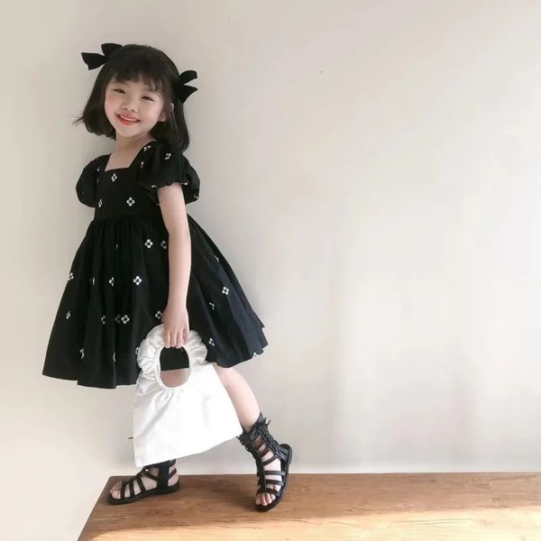 2023 Abito estivo floreale Lolita Bambino Ragazze Casual Midi Abiti per bambini per adolescenti Festa Principessa Vestito estivo 240228