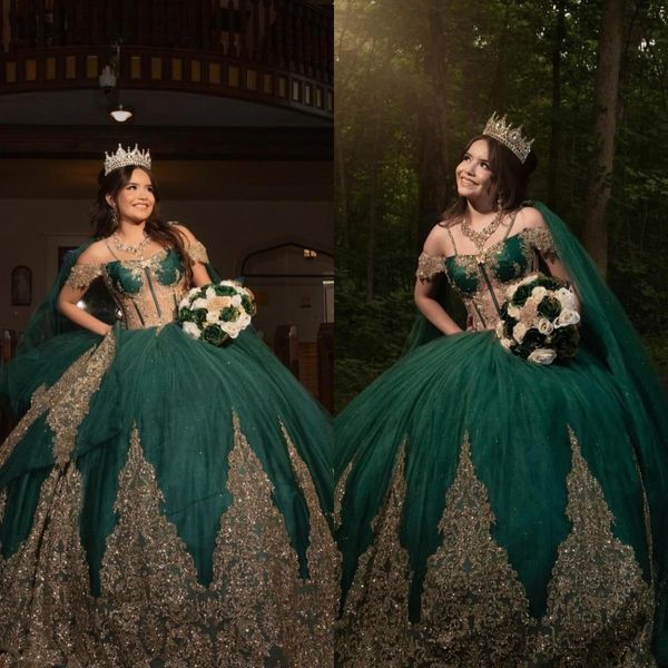 Forest Green Princess Abites Abito da ballo fuori da paillettes alle spalle Appliques Vestido de Quinceanera Tulle Sweet 15 Abito mascherato