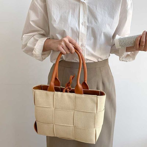 HBP Borsa a mano all'uncinetto all'ingrosso non di marca Borse da donna di moda Borse da donna con nodo intrecciato Borsa da donna lavorata a maglia creativa di tendenza chic