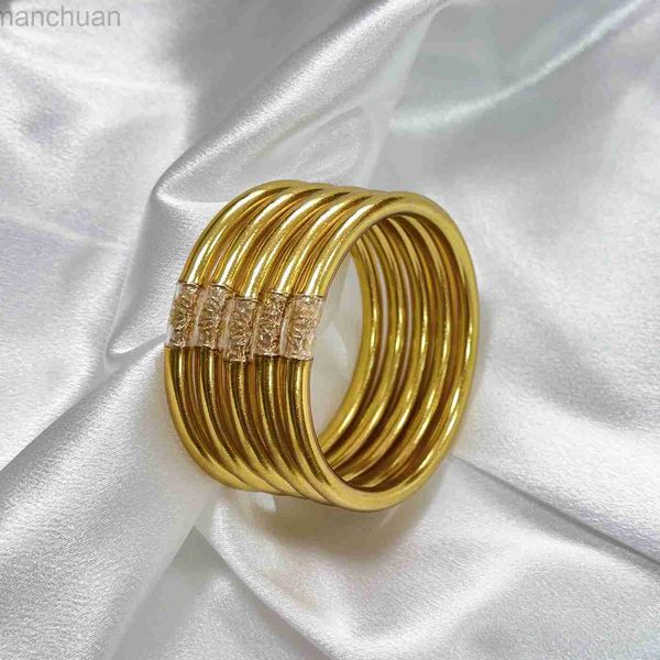 Braccialetti di vendita calda del braccialetto di colore dell'oro per le donne Braccialetti di silicone di scintillio di modo Braccialetti di design affascinante regalo di gioielli del partito ldd240312