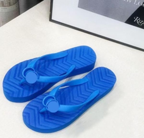 Şekilli terlik moda tasarımcı slaytlar sandalet trend bayan köpük kauçuk yumuşak jöle sandalet havuz flip flop sliders somunlar boyutu 35-42